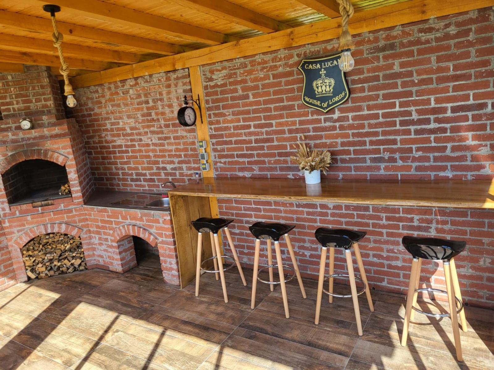 Casa Lucan *
